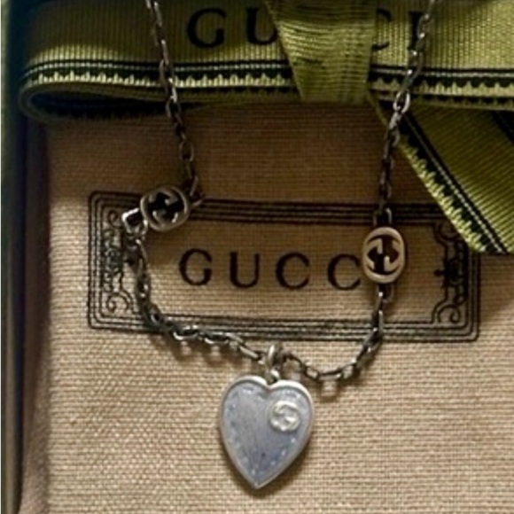 Authentic GUCCI Sterling Silver Interlocking G Heart Necklace - Enamel - Picture 3 of 7